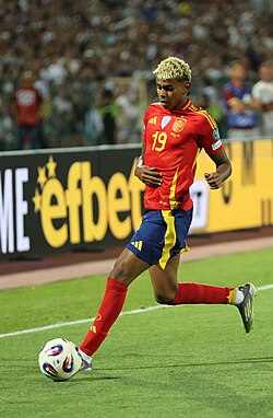 لامین یامال؛ پدیده ۱۶ساله بارسا که رکوردها را بلعید