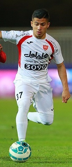 حمیدرضا طاهرخانی؛ بازگشت خبرساز هافبک تکنیکی به صدر ترند